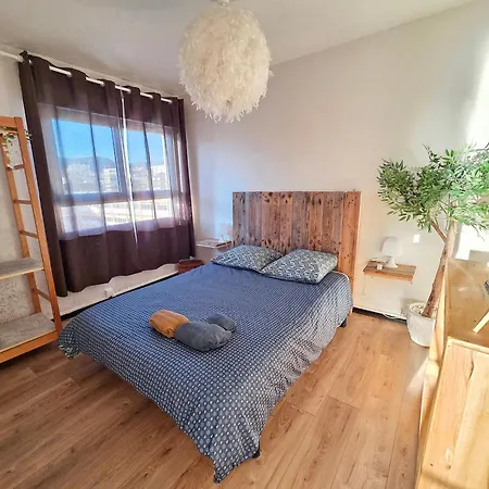 Apartment Entier, Climatise, Vue